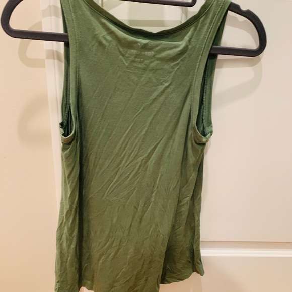 AE women’s olive colored tank - Picture 2 of 3